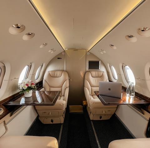 Открыть на весь экран Hawker 800XP 1